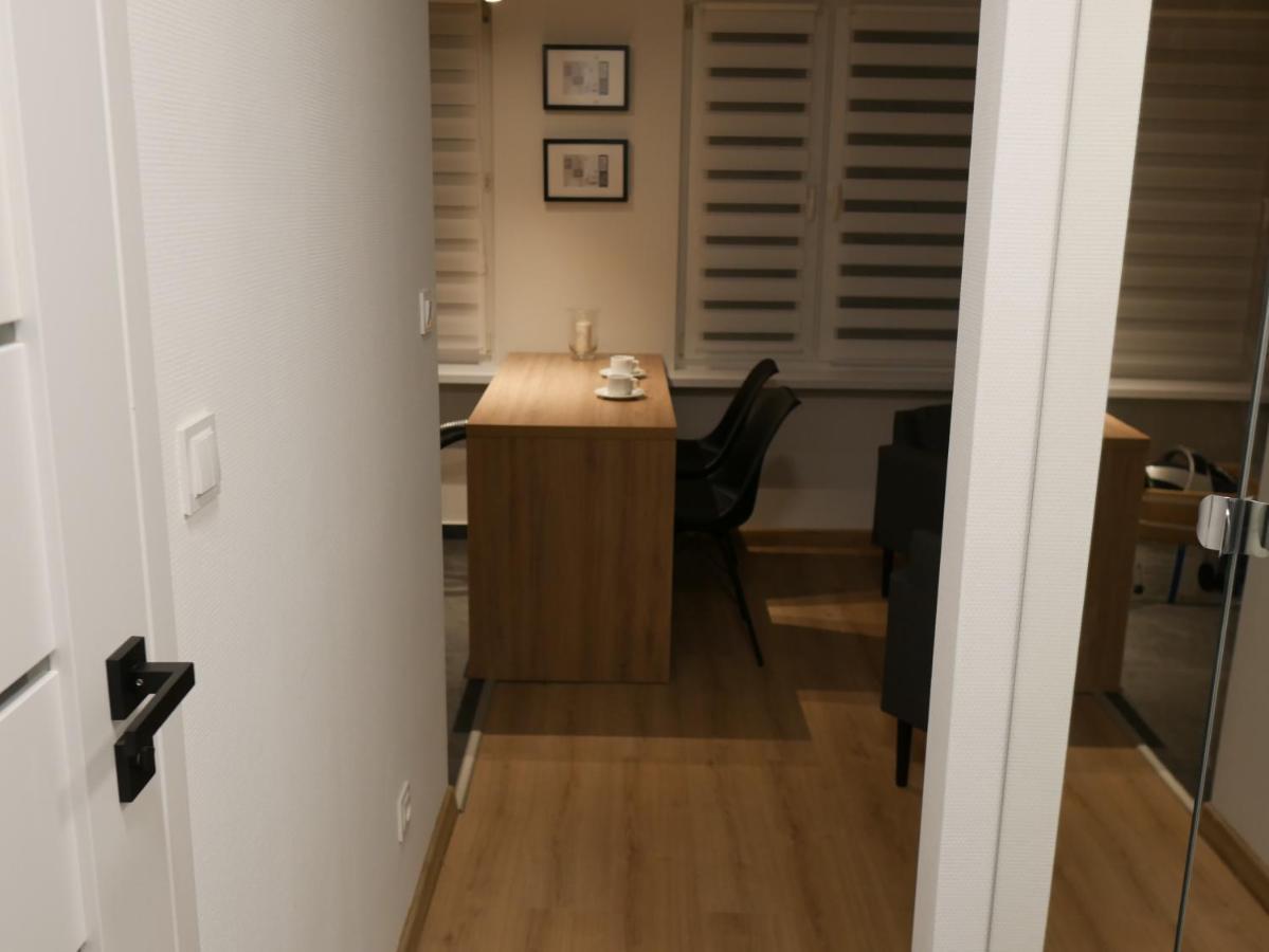 Auschwitz New Flat For Rent Air Conditioning In The Apartament Oswiecim Nowe Mieszkanie - Centrum Klimatyzacja W Mieszkaniu Apartment Luaran gambar